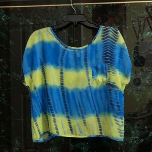 Loose fitting blouse 💚💙